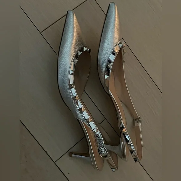 Valentino rockstud kitten heel d’orsay size 41.5 - worn handful of times - Picture 3 of 5